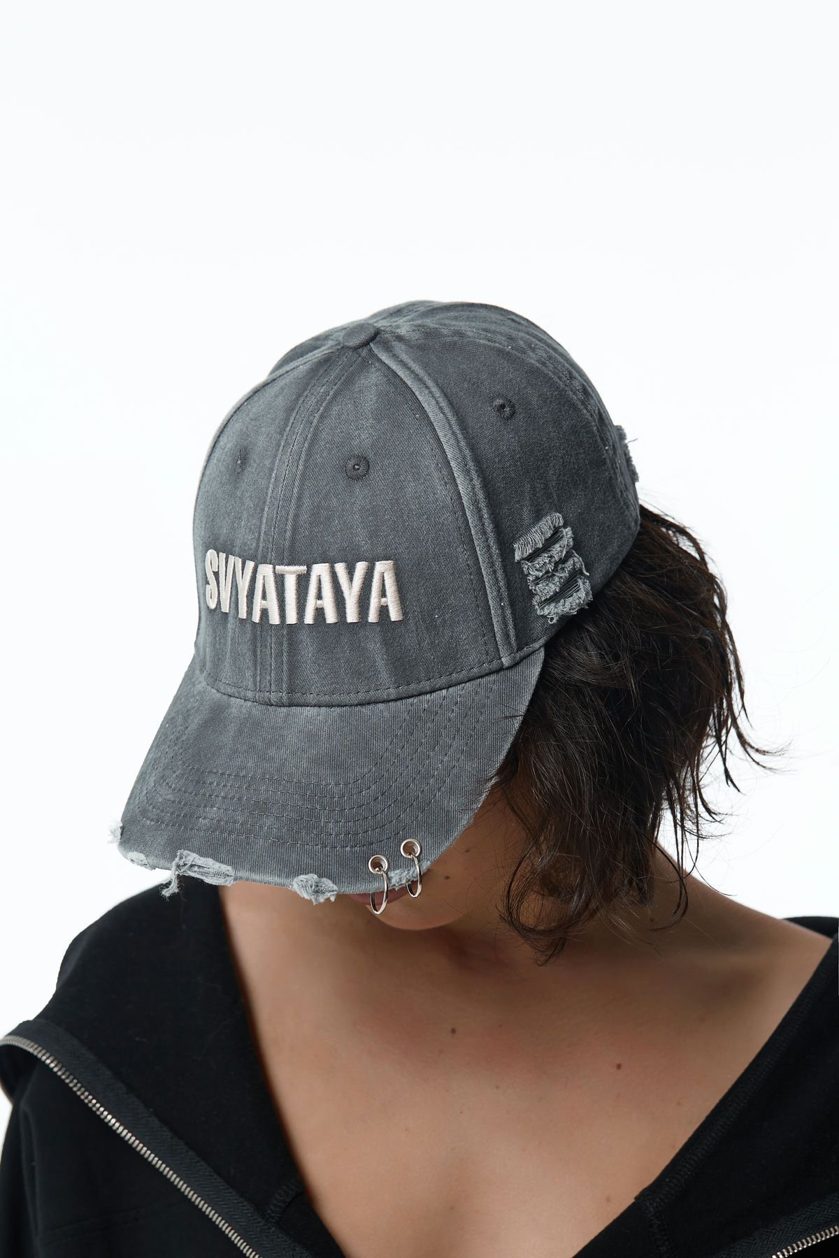 SVYATAYA Kappe mit Rippeneffekt