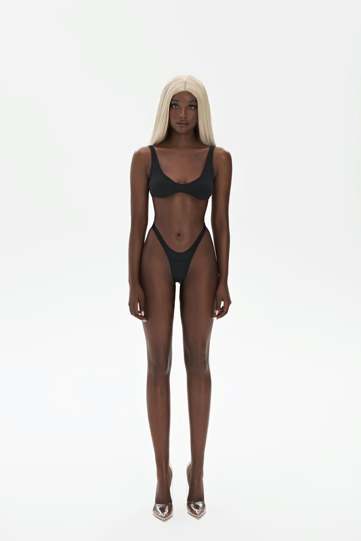 Basic-Unterwäsche SVYATAYA, Schwarz