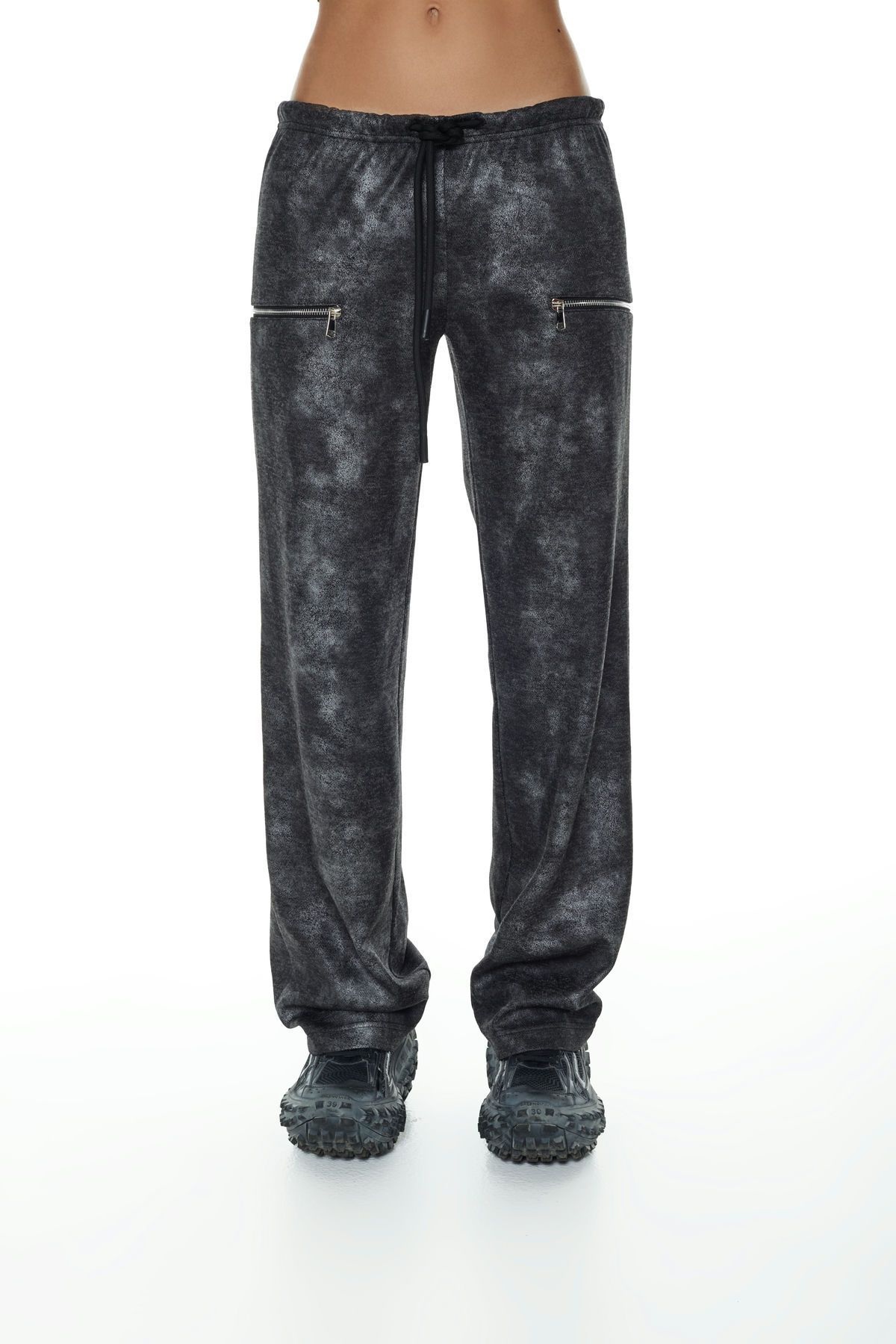Pants with accent zippers metallic