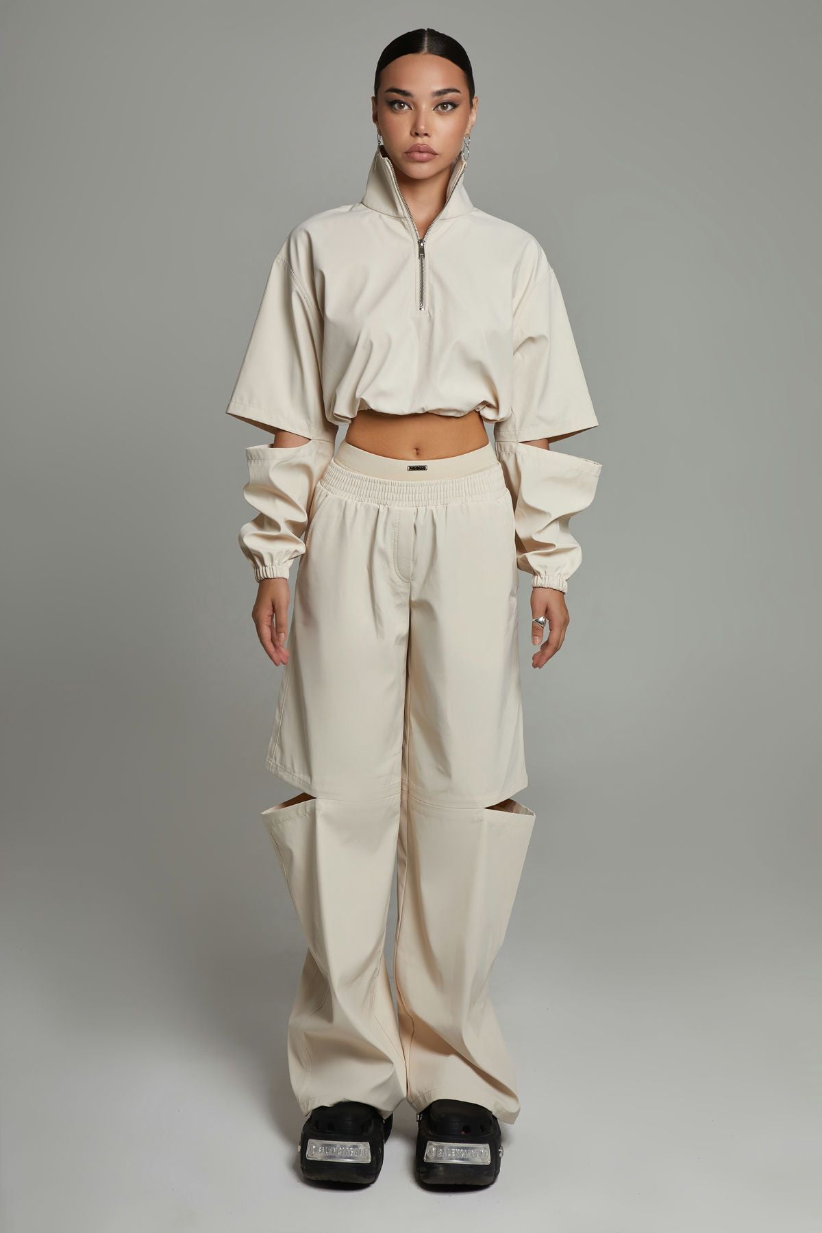 Jogginghose mit Schlitz, Beige