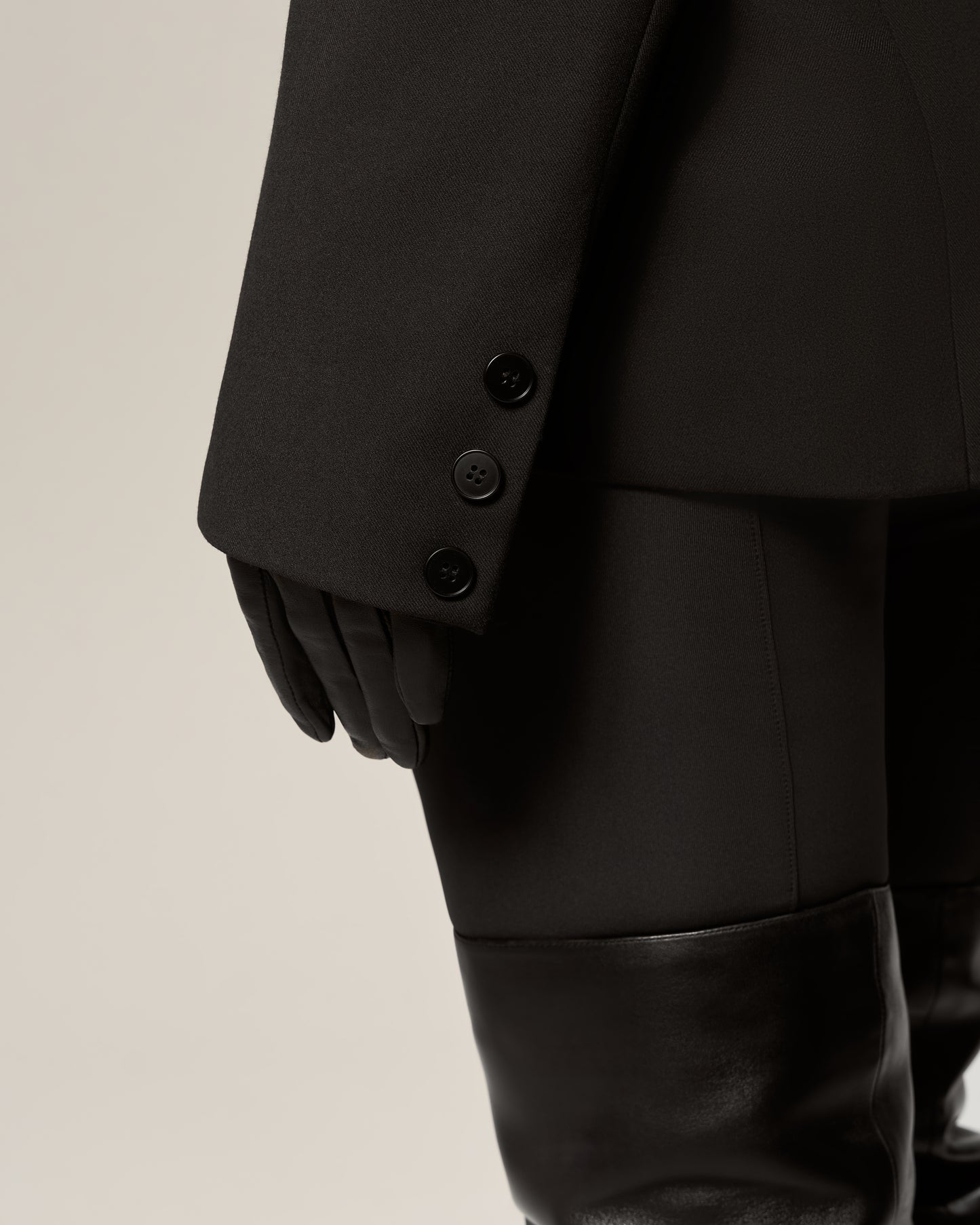 Jacket with accent line at the hips