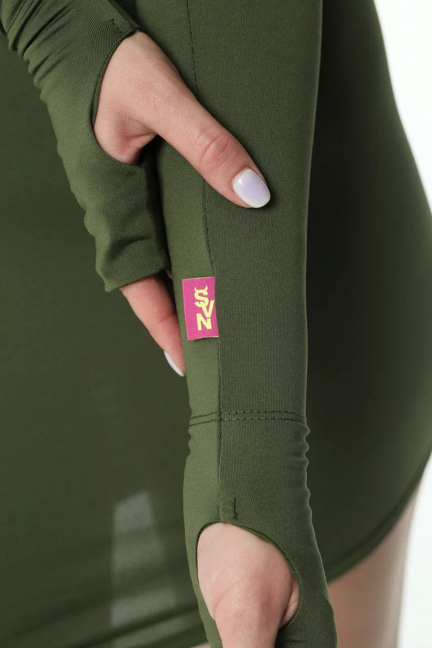 Grünes Biflex-Kleid mit Riemen