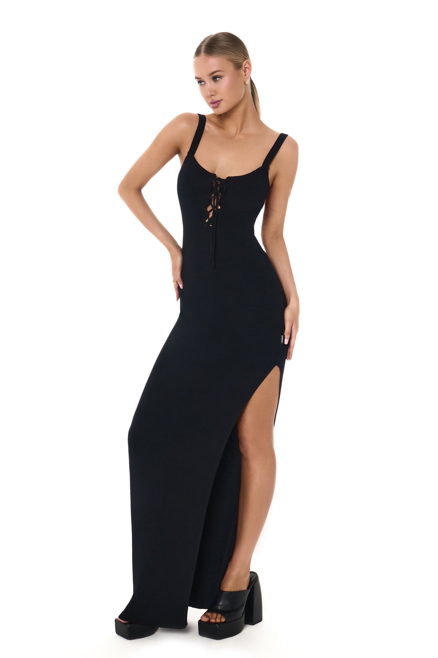 Maxikleid mit Schnüren