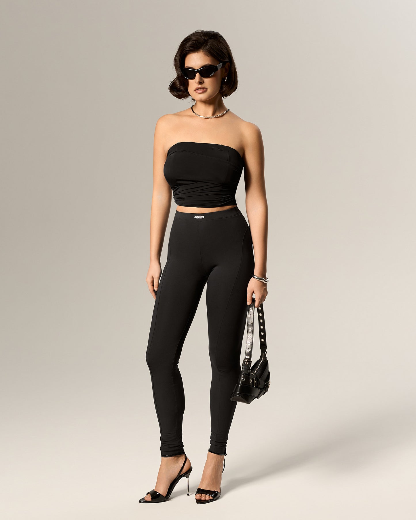 Sculpted luxury leggings in black